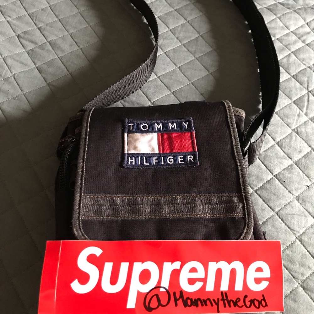 VINTAGE TOMMY HILFIGER  SIDE BAG
